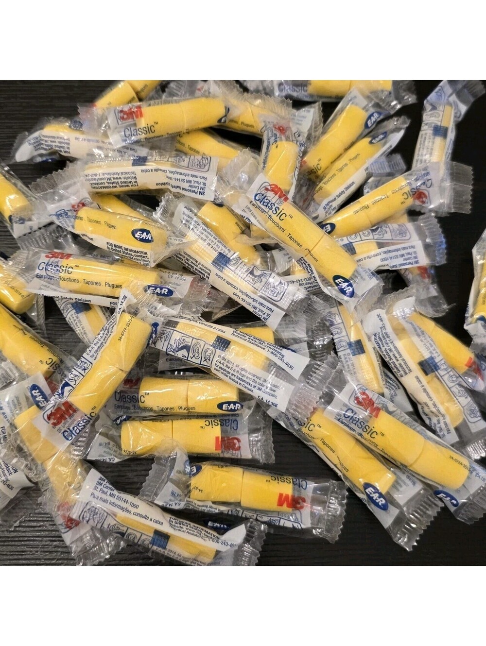 3M E A R Classic Foam Earplugs Lot 40 Pairs Individually Wrapped 2014 New
